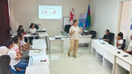 В Центре образования и интеграции Гардабани прошли тренинги для молодежи (ФОТО)