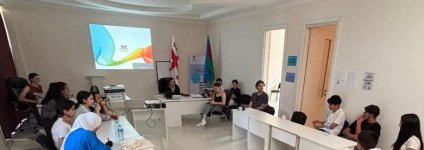В Центре образования и интеграции Гардабани прошли тренинги для молодежи (ФОТО)