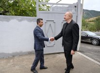 Президент Ильхам Алиев посетил село Бадара Ходжалинского района (ФОТО)