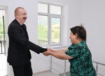 Президент Ильхам Алиев посетил село Бадара Ходжалинского района (ФОТО)