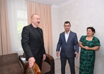 Президент Ильхам Алиев посетил село Бадара Ходжалинского района (ФОТО)