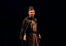Под открытым небом Баку состоялось красочное открытие нового театрального сезона (ФОТО)