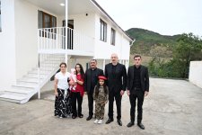 Президент Ильхам Алиев посетил село Сеидбейли Ходжалинского района (ФОТО)