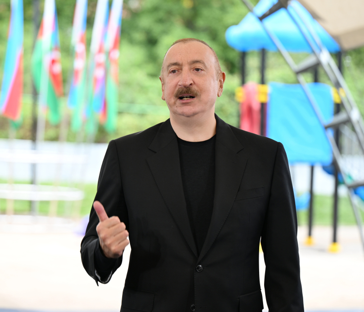 Президент Ильхам Алиев встретился с жителями сел Бадара, Дашбулаг, Сейидбейли и Шушакенд Ходжалинского района (ФОТО)