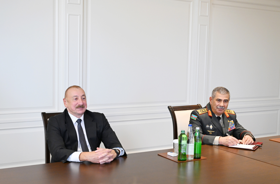 Президент Ильхам Алиев принял начальника Генерального штаба Вооруженных сил Турции (ФОТО)
