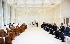 Состоялась встреча Президента Ильхама Алиева и Президента Шейха Мухаммеда бен Заида Аль Нахайяна в расширенном составе, проведен обмен документами между Азербайджаном и ОАЭ (ФОТО)
