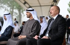 Президент Ильхам Алиев и Президент Шейх Мухаммед бен Заид Аль Нахайян посмотрели шоу карабахских скакунов на Джыдыр дюзю (ФОТО)