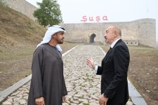 Президенты Азербайджана и Объединенных Арабских Эмиратов сфотографировались на фоне Шушинской крепости (ФОТО)