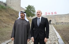 Президенты Азербайджана и Объединенных Арабских Эмиратов сфотографировались на фоне Шушинской крепости (ФОТО)