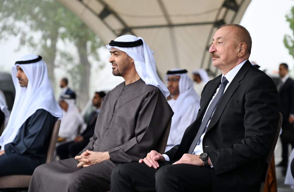 Президент Ильхам Алиев и Президент Шейх Мухаммед бен Заид Аль Нахайян посмотрели шоу карабахских скакунов на Джыдыр дюзю (ФОТО)