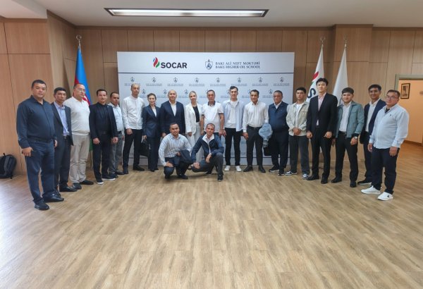 Специалисты "Узбекнефтгаз" прошли стажировку в SOCAR по управлению персоналом