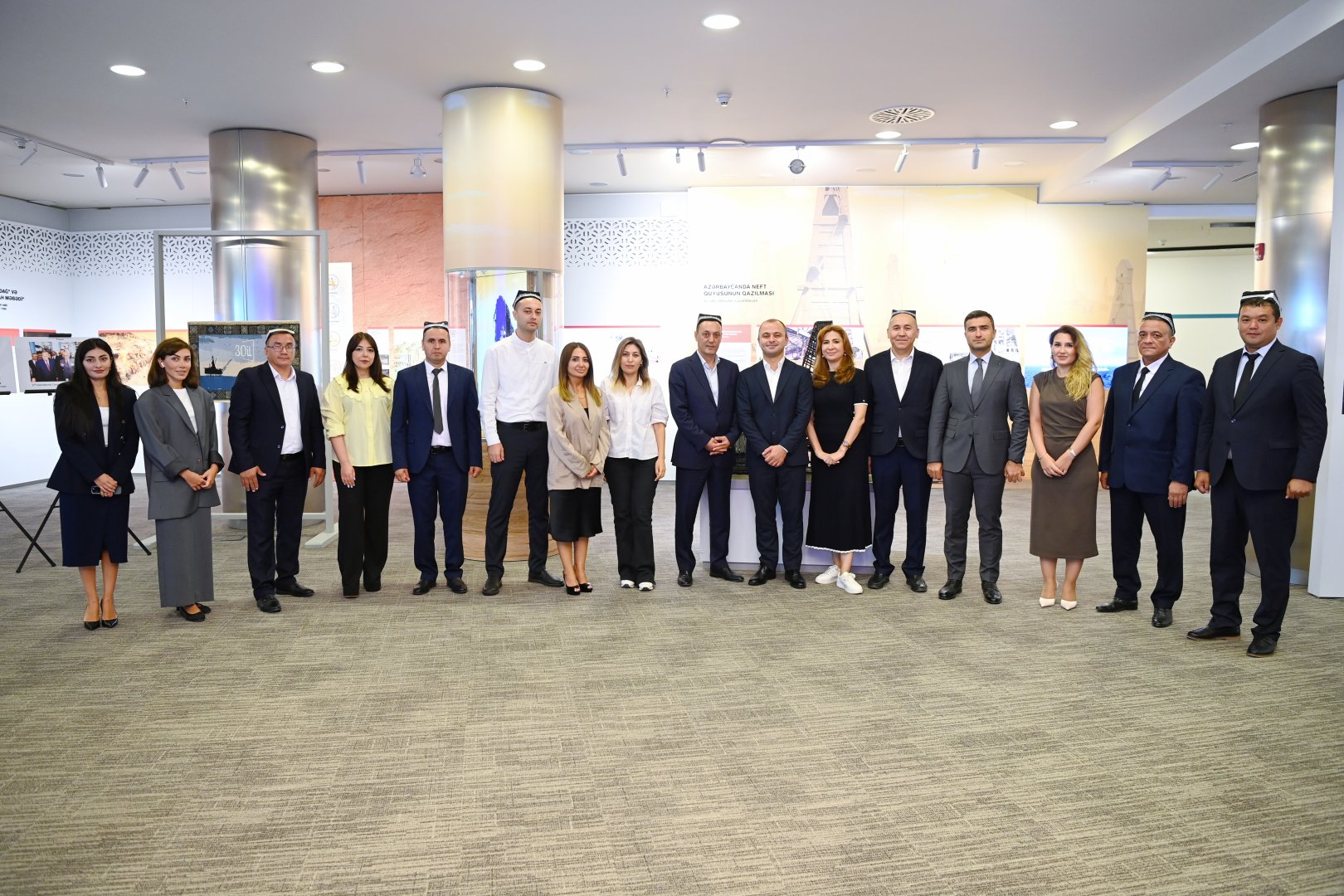 Специалисты "Узбекнефтгаз" прошли стажировку в SOCAR по управлению персоналом (ФОТО)