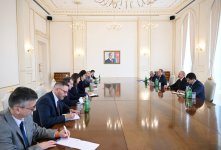 Президент Ильхам Алиев принял Еврокомиссара по вопросам расширения (ФОТО/ВИДЕО)