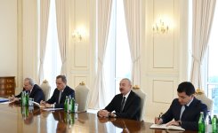 Президент Ильхам Алиев принял Еврокомиссара по вопросам расширения (ФОТО/ВИДЕО)