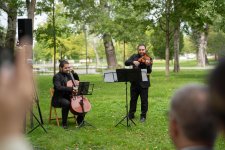В Вене у памятника Узеиру Гаджибейли прошел музыкально-художественный вечер (ФОТО)