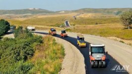 Продолжается строительство автодороги Суговушан - Сарсангское водохранилище - Гозлукерпю - Кяльбаджар (ФОТО/ВИДЕО)