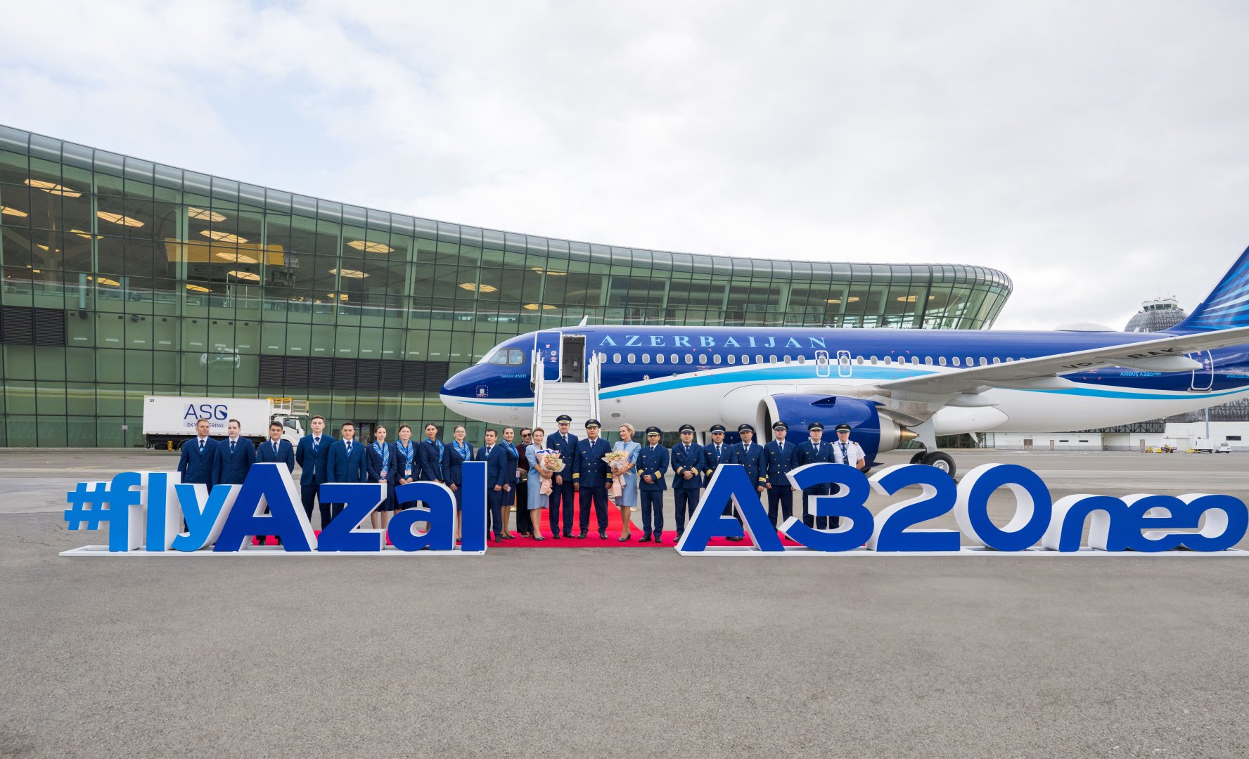 AZAL пополнил флот новым самолетом Airbus A320neo (ФОТО)