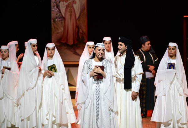 Баку в средневековой поэзии и восточной духовности – драма человеческих чувств (ФОТО)