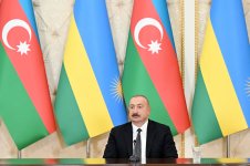 Состоялся обмен документами, подписанными между Азербайджаном и Руандой, затем президенты выступили с заявлениями для прессы (ФОТО)