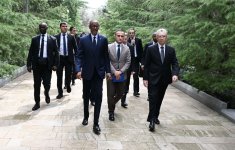 Президент Руанды Поль Кагаме посетил могилу великого лидера Гейдара Алиева на Аллее почетного захоронения (ФОТО)