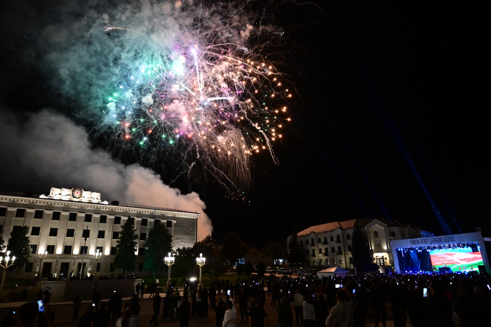Ханкенди впервые отметил День города: грандиозный концерт и фейерверк озарили небо Карабаха (ФОТО)