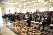 В Баку проходит I Азербайджанский международный инвестиционный форум (ФОТО)