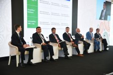 В Баку проходит I Азербайджанский международный инвестиционный форум (ФОТО)