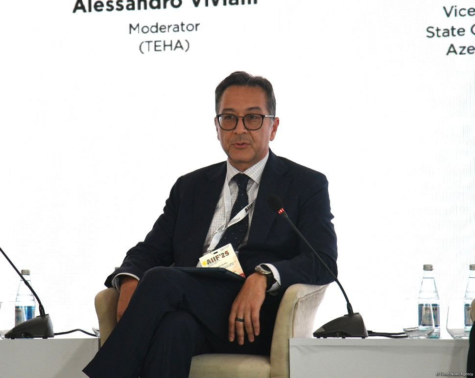 В Баку проходит I Азербайджанский международный инвестиционный форум (ФОТО)