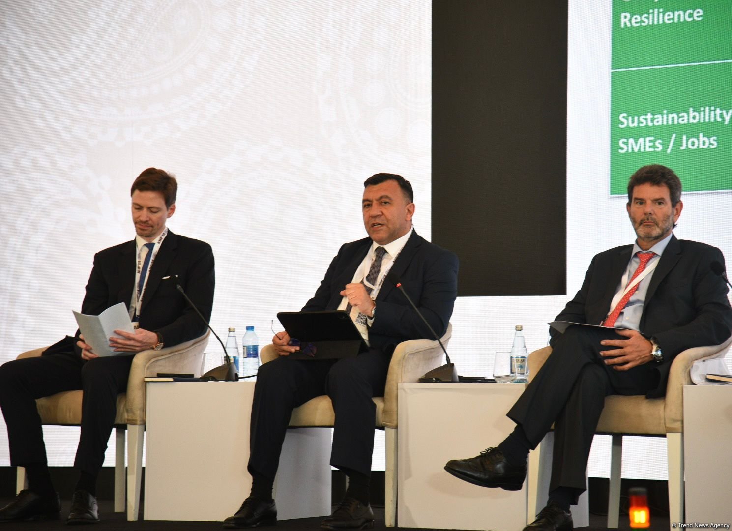 В Баку проходит I Азербайджанский международный инвестиционный форум (ФОТО)