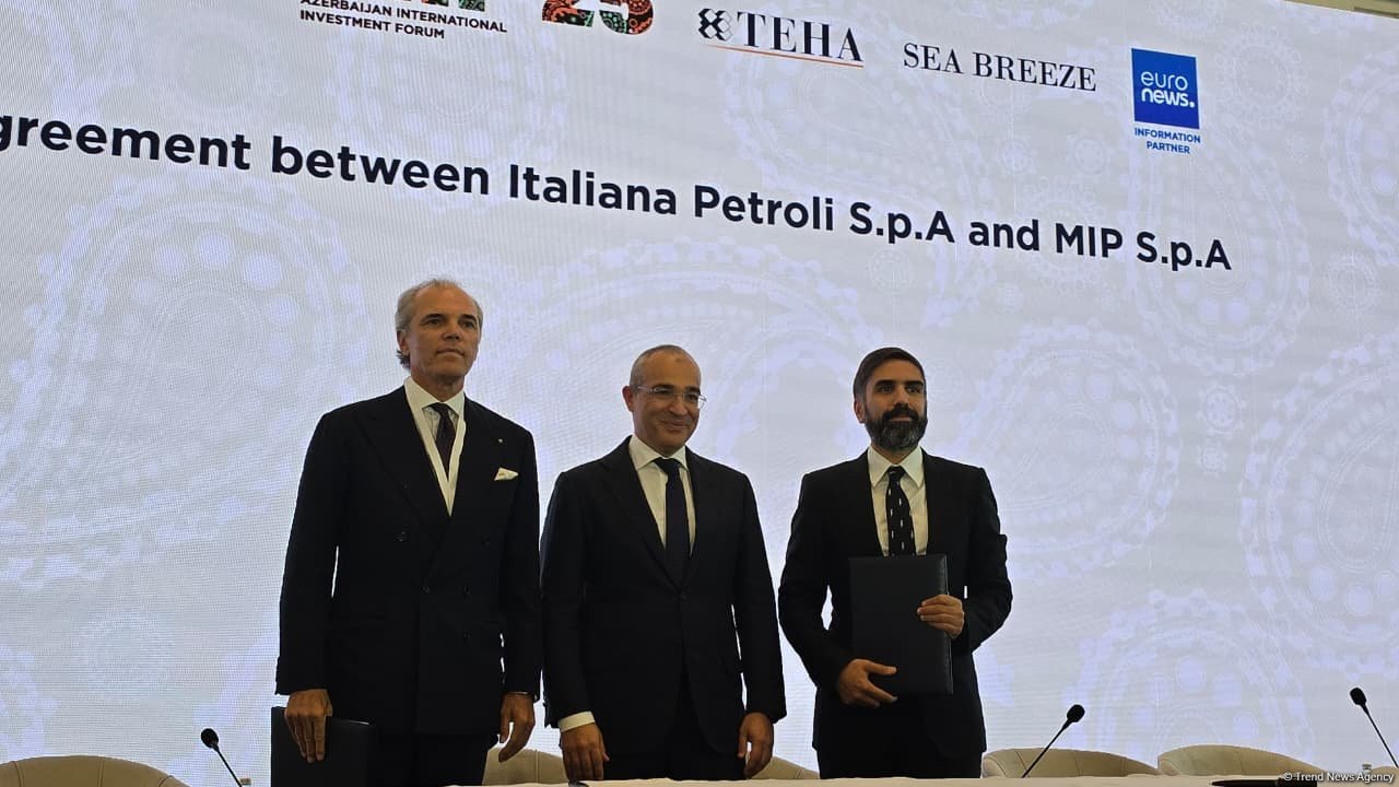 SOCAR и итальянская нефтяная компания подписали соглашение о купле-продаже акций (ФОТО)