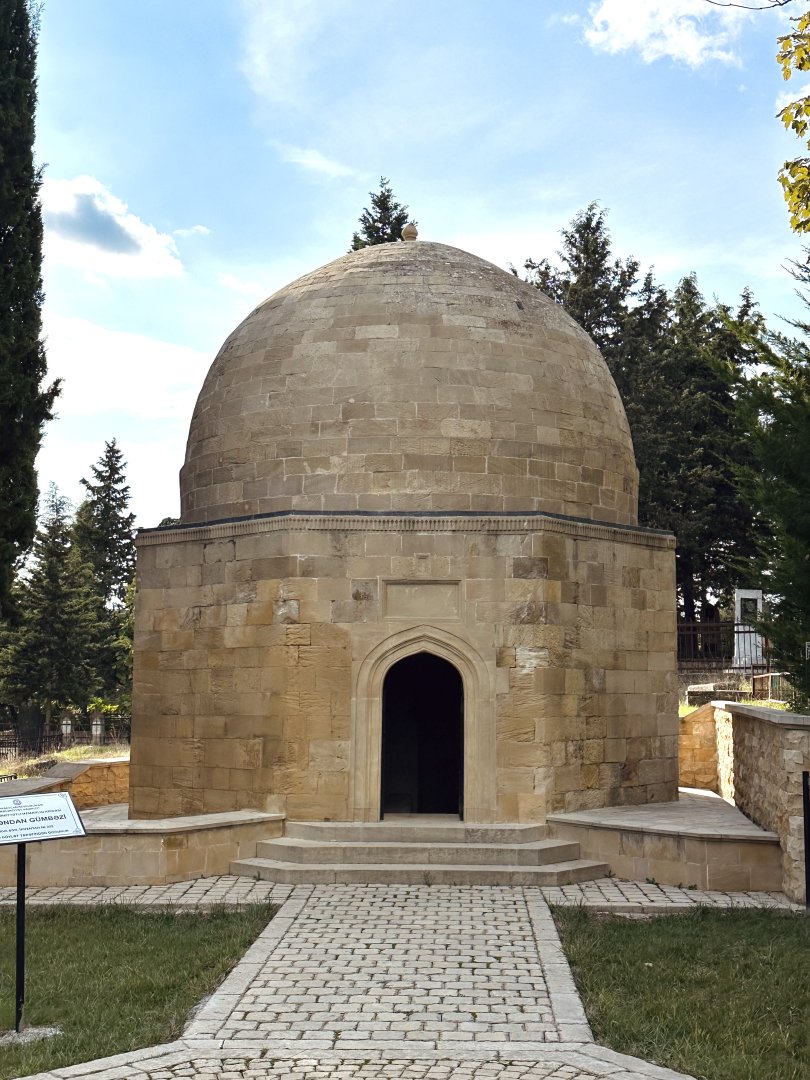 Потомки рода Имадеддина Насими побывали в Шамахы (ФОТО)