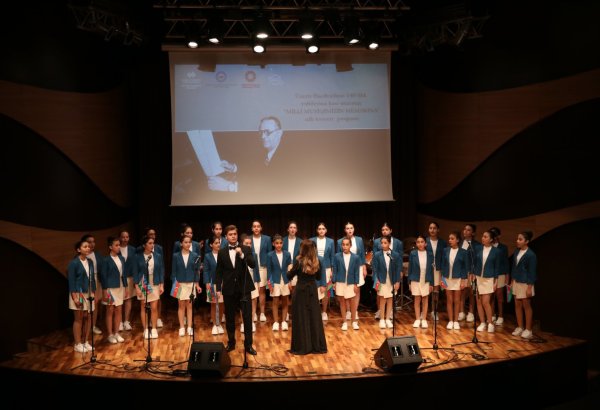 Узеир Гаджибейли - архитектор азербайджанской национальной музыки – праздник талантов (ФОТО)