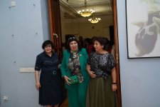 Наследие Мирзы Гадима Иревани ожило в тканях и красках - мужских и женских костюмах (ВИДЕО, ФОТО)