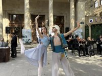 Живое воплощение великих мастеров на улицах Баку - открылись врата истории (ФОТО)