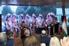 "Мир таджикской вышивки" в Баку: искусство, в котором звучит душа народа (ФОТО)