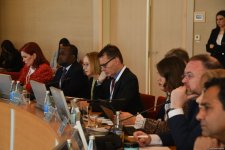 Проходит второй день 1-го Азербайджано-британского политического диалога в Университете АDА (ФОТО)