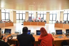 Проходит второй день 1-го Азербайджано-британского политического диалога в Университете АDА (ФОТО)