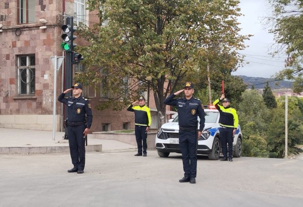 В Ханкенди, Агдере и Ходжалы объявлена ​​минута молчания в связи с Днем памяти (ФОТО)