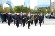 В "Азерэнержи" прошли мероприятия, посвященные Дню памяти (ФОТО)