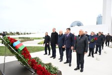 Представители государства и правительства посетили Парк Победы в Баку (ФОТО/ВИДЕО)