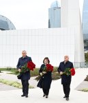 Представители государства и правительства посетили Парк Победы в Баку (ФОТО/ВИДЕО)