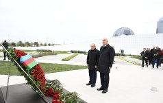 Представители государства и правительства посетили Парк Победы в Баку (ФОТО/ВИДЕО)