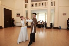 В Баку прошло красочное детское музыкальное шествие (ФОТО)