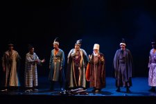 В Баку состоялась премьера спектакля "Baş" - исторической метафизической драмы (ФОТО)