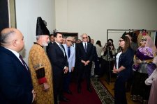 В Баку состоялась премьера спектакля "Baş" - исторической метафизической драмы (ФОТО)