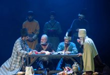 В Баку состоялась премьера спектакля "Baş" - исторической метафизической драмы (ФОТО)