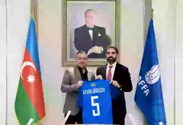 Айхан Аббасов назначен главным тренером сборной Азербайджана