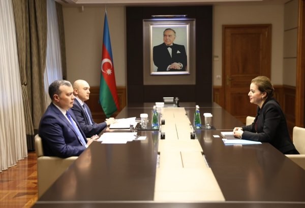 Обсуждены перспективы дальнейшего углубления двустороннего сотрудничества между Азербайджаном и Алжиром