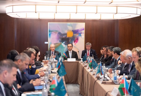 В Баку состоялся круглый стол на тему "Климатически устойчивый агробизнес: согласование стратегии, инвестиций и политики" (ФОТО)