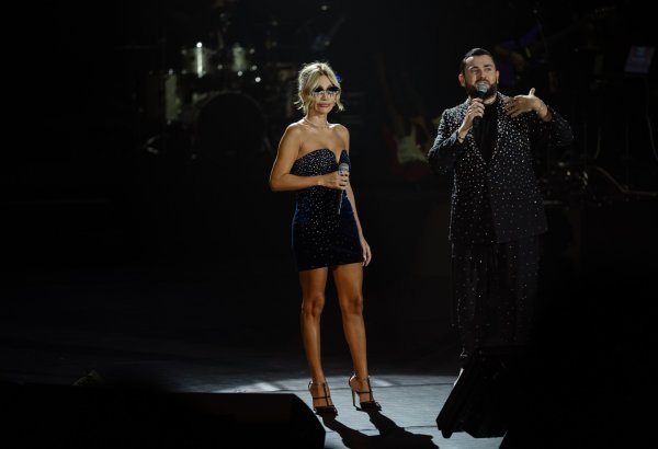 Бразильские ритмы и азербайджанская душа - музыкальное путешествие (ВИДЕО)